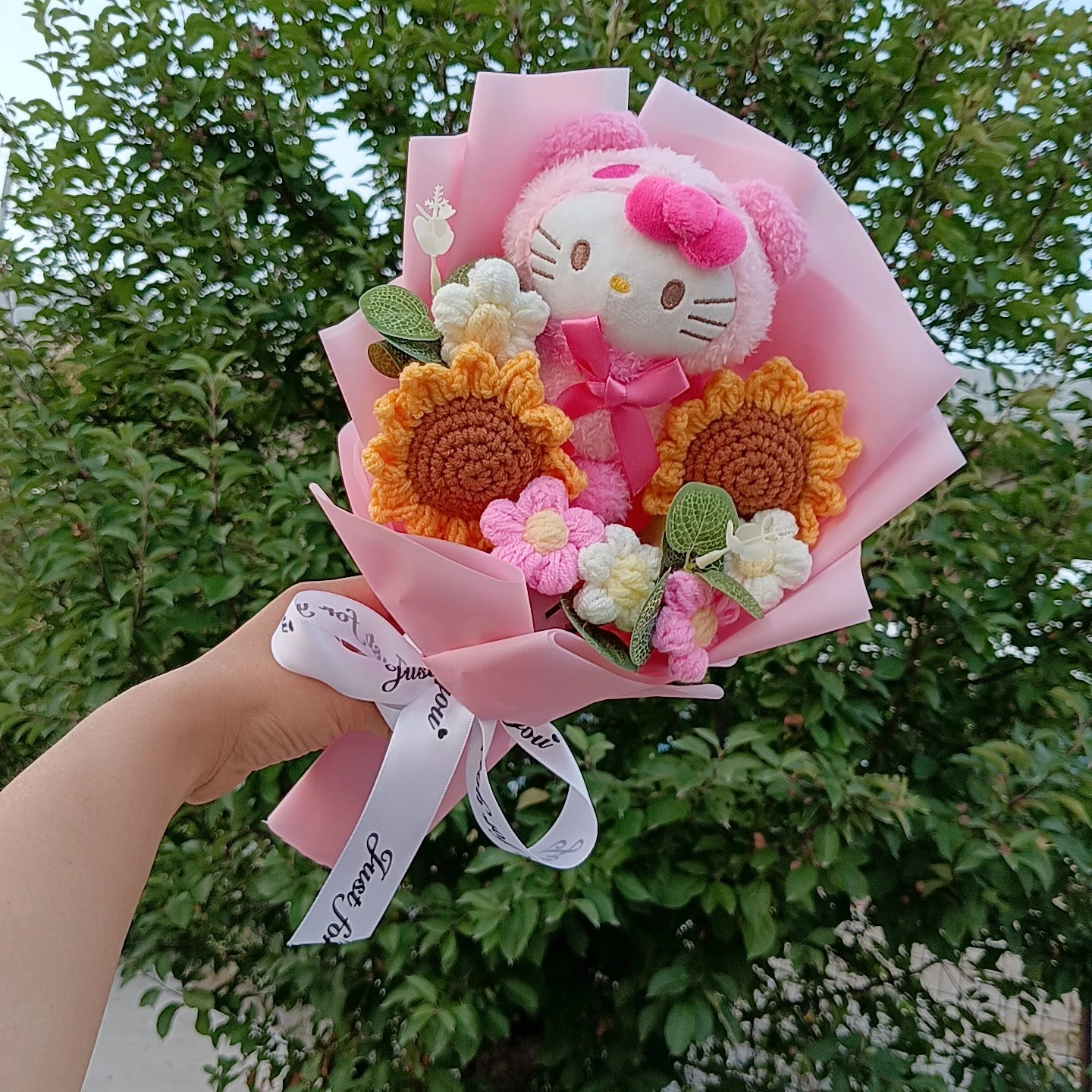 Hello kitty plushie bouquet